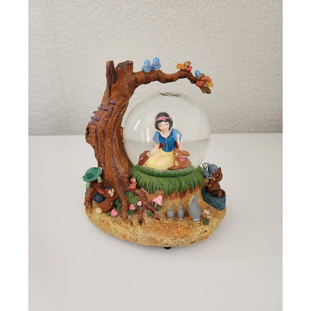 Vintage Collector Disney Store "Snow White and Friends" Snow Globe Brahm's Waltz